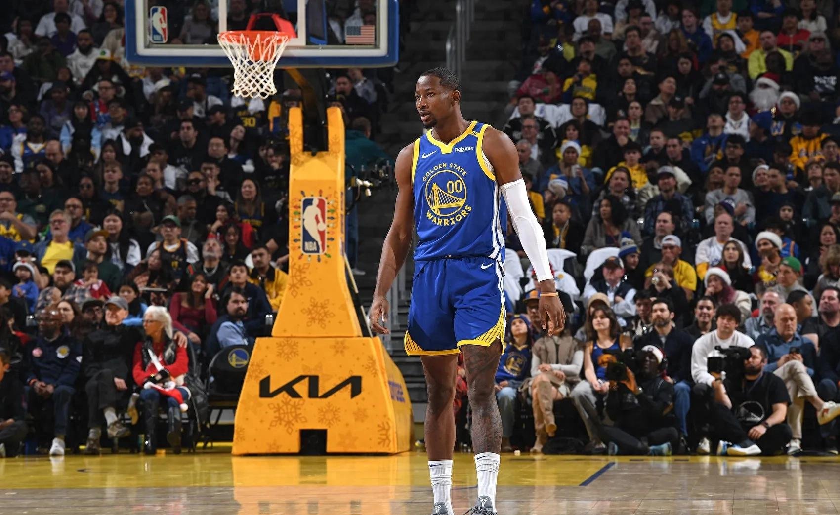 NBA热身赛集结豪强，热血沸腾的简单介绍