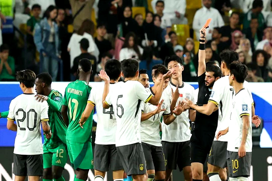 国足客场0-1沙特热议:伊万临场差到极致的简单介绍