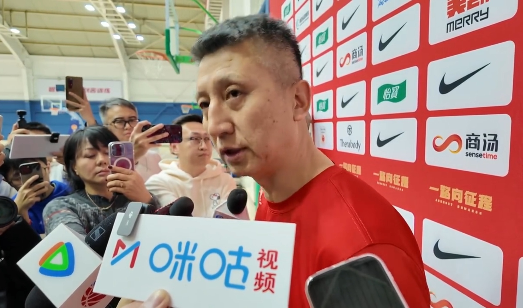 郭士强成为中国男篮主教练第二次临危受命