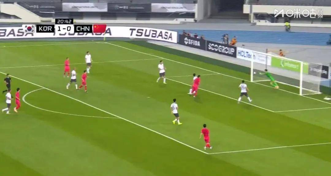 这配合太精彩！国足1-0中国香港，黄政宇破门，东亚杯首球到来了