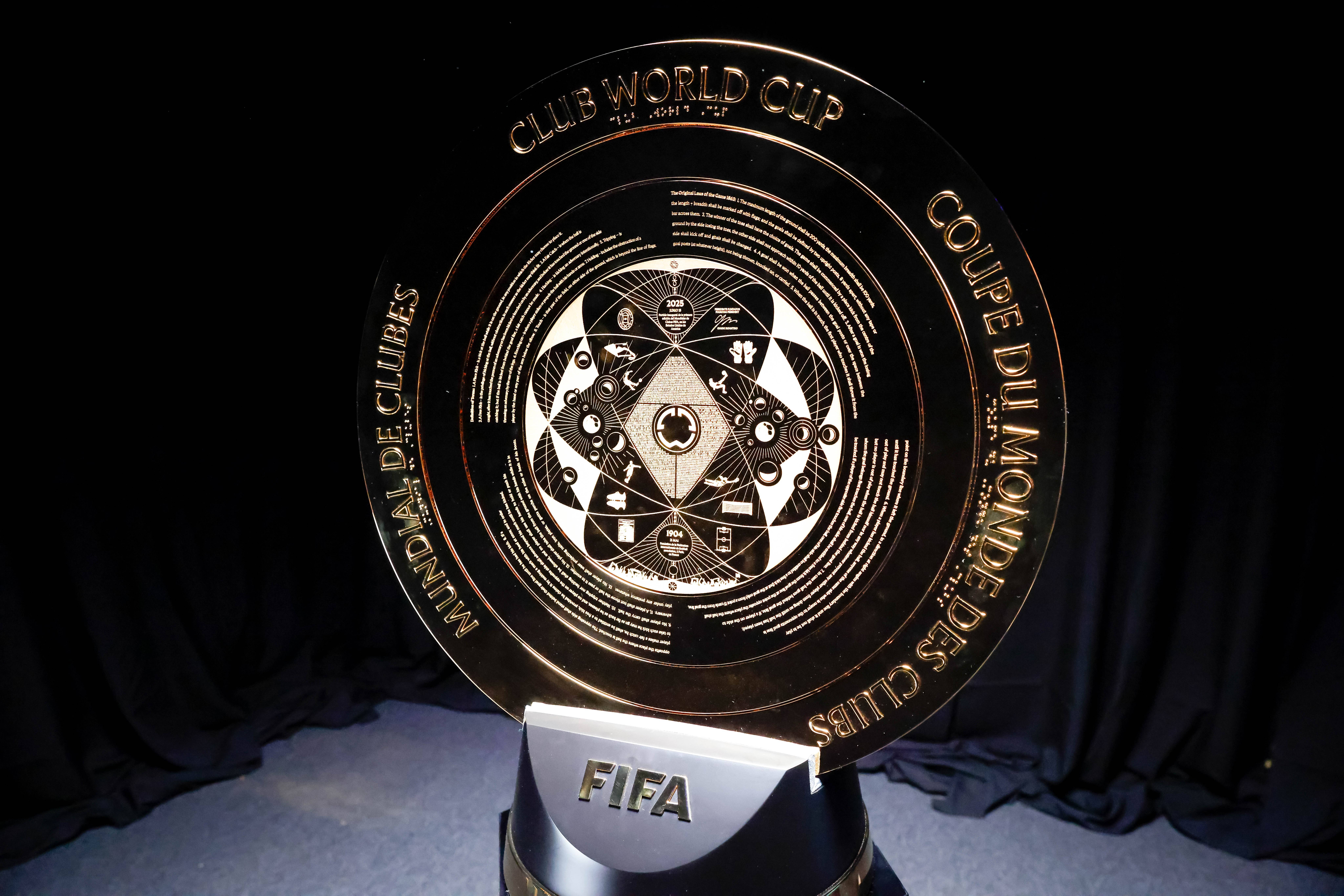 包含世俱杯改革观察：FIFA豪掷“亿金”赛程密集分歧仍待弥合的词条